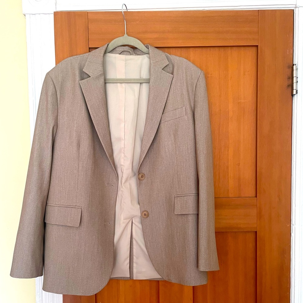 Djerf Avenue Forever Blazer in Oat, size S. Only worn once, perfect condition!